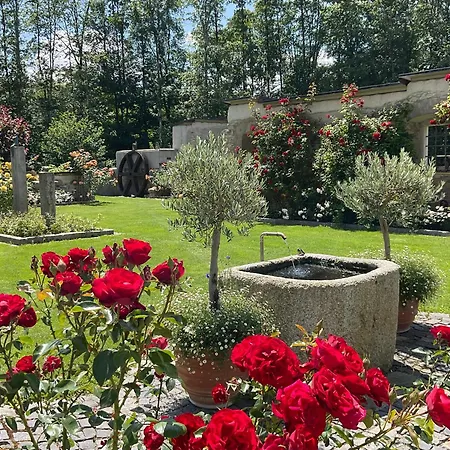 Appartement Design Mit Bauerngarten