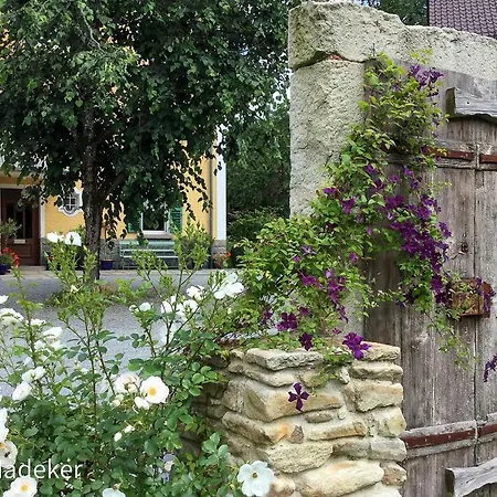 Design Mit Bauerngarten Apartment