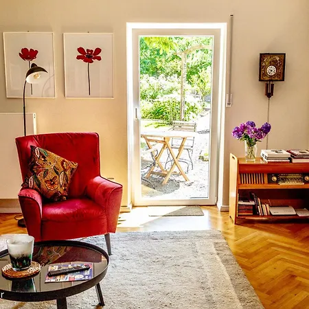 Апартаменты Design Mit Bauerngarten *